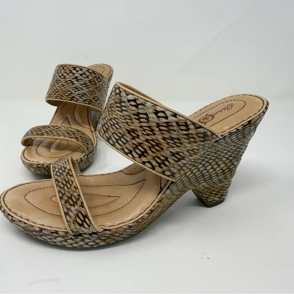 Born Crown women’s Skyler Terra Snake Print Wedge Sandals size 7